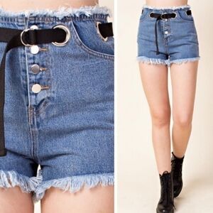{L} Honey Punch Fringe Jean Buttonfly Shorts Grommet Belt Loops With Belt